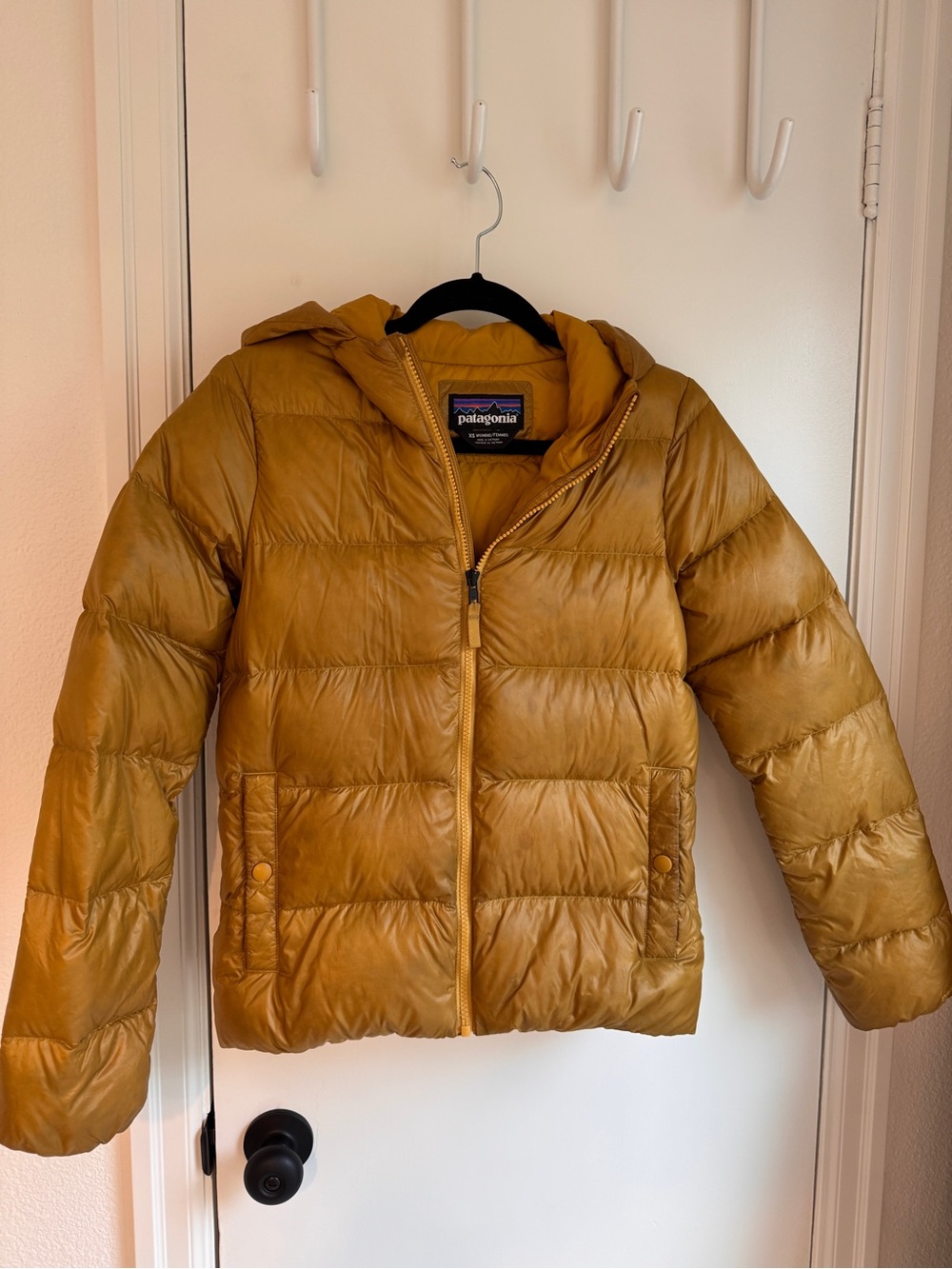 Patagonia Womens Puffer Jacket in Gold